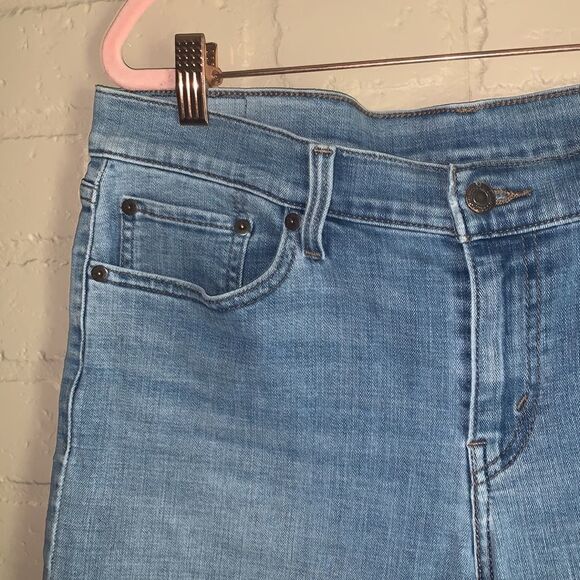 Levi’s light wash long jean shorts. Size medium - Picture 3 of 11